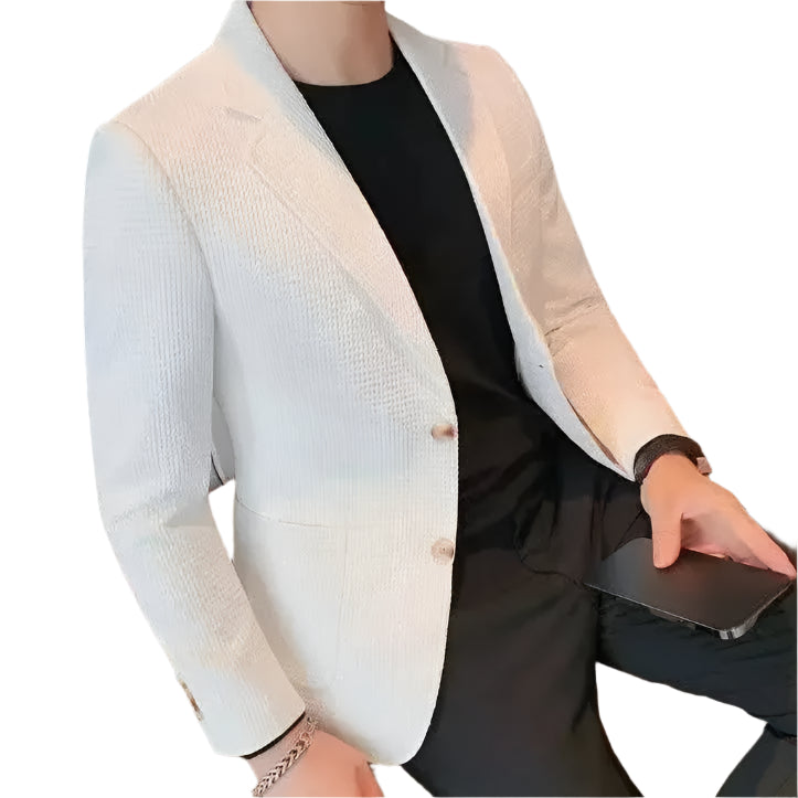 Blazer Masculino Raffenzi RZ109 com design elegante e versátil, ideal para destacar o visual em eventos formais, ocasiões especiais ou compromissos casuais.