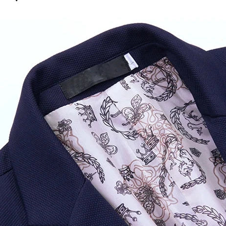 Blazer Masculino Slim Fit em algodão Raffenzi RZ106 com design moderno e detalhes sofisticados, perfeito para valorizar a silhueta masculina.