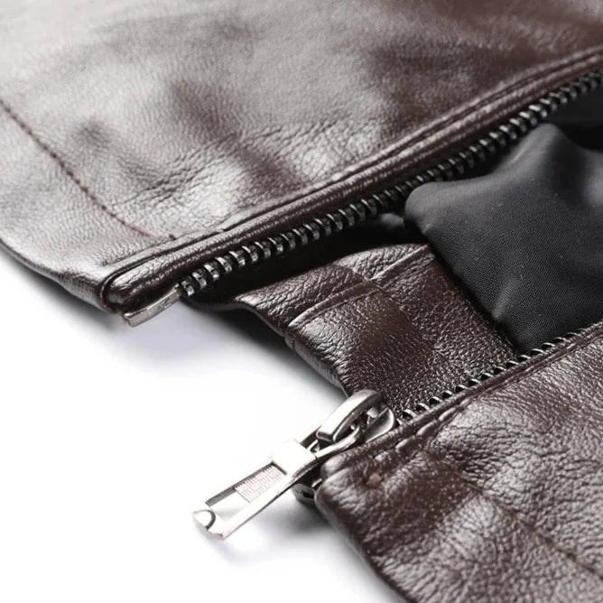 Jaqueta de couro masculina Raffenzi RZ090 sofisticada, resistente e versátil, ideal para quem busca elegância e conforto em qualquer ocasião.