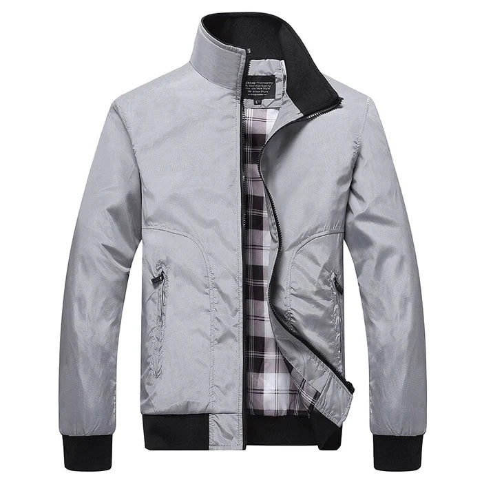 Jaqueta masculina Raffenzi RZ031 em algodão, modelagem estruturada e zíper, ideal para quem valoriza estilo, conforto e versatilidade no visual.