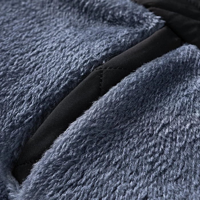 Jaqueta Masculina Raffenzi RZ051 com forro acolchoado, isolamento térmico e design sofisticado para conforto e estilo nos dias frios.