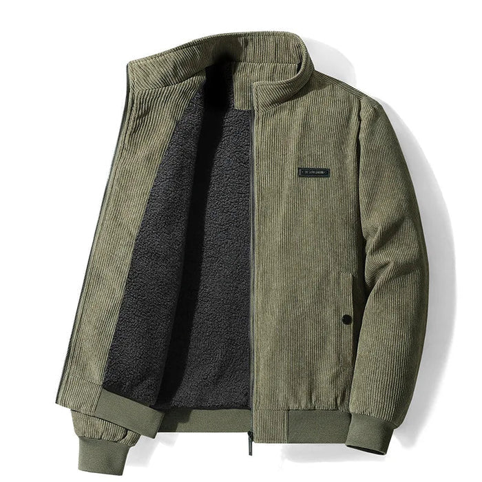 Jaqueta Masculina Raffenzi RZ052 com design moderno, isolamento térmico e forro acolchoado para máximo conforto e proteção nos dias frios
