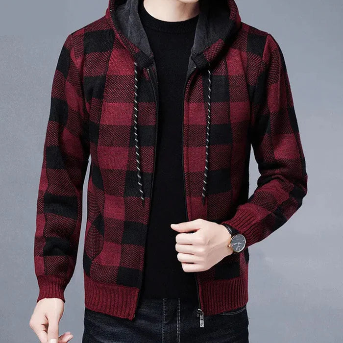 Jaqueta Masculina Xadrez Raffenzi RZ064 com isolamento eficiente, modelagem confortável e acabamento refinado para elegância e proteção nos dias frios.