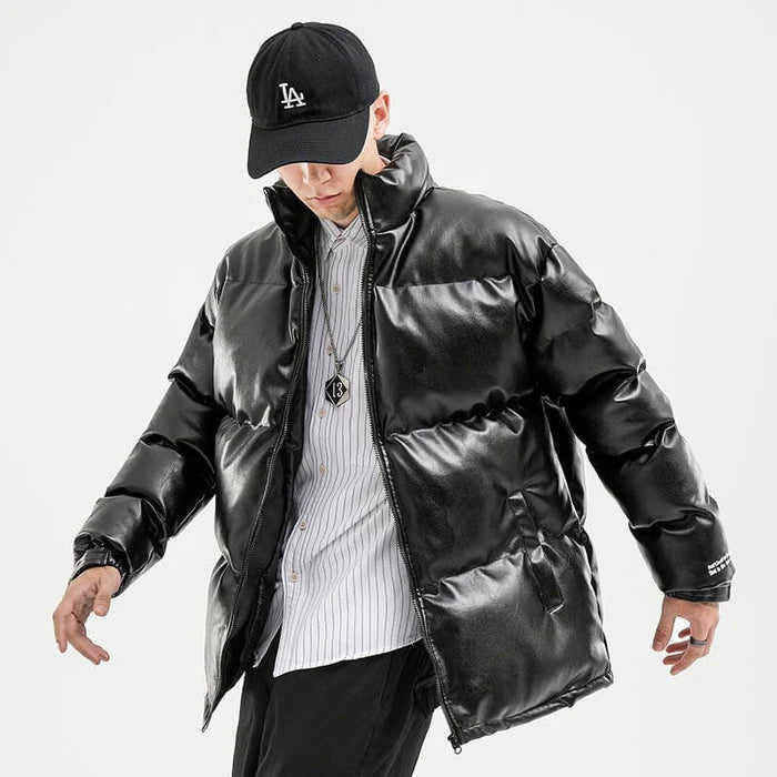 Jaqueta puffer masculina Raffenzi RZ024 com design moderno, isolamento térmico e acabamento espesso, ideal para estilo e proteção no inverno.