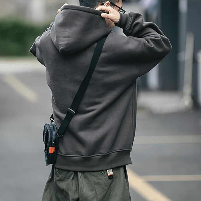 Moletom masculino de algodão Street Raffenzi RZ009, design moderno, toque macio e confortável, ideal para quem busca estilo e praticidade.