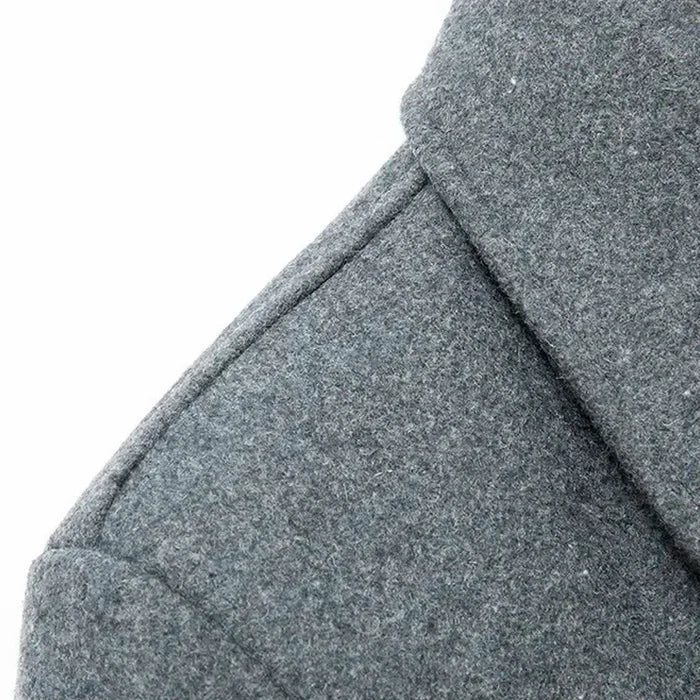 Sobretudo Raffenzi RZ121, design curto em lã SoftFleece®, perfeito para climas frios com conforto e sofisticação.