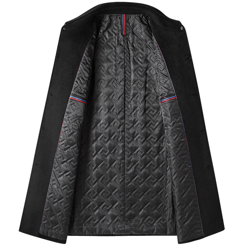 Sobretudo Raffenzi RZ128, design slim em lã com gola polo, perfeito para o inverno com sofisticação, conforto e praticidade.