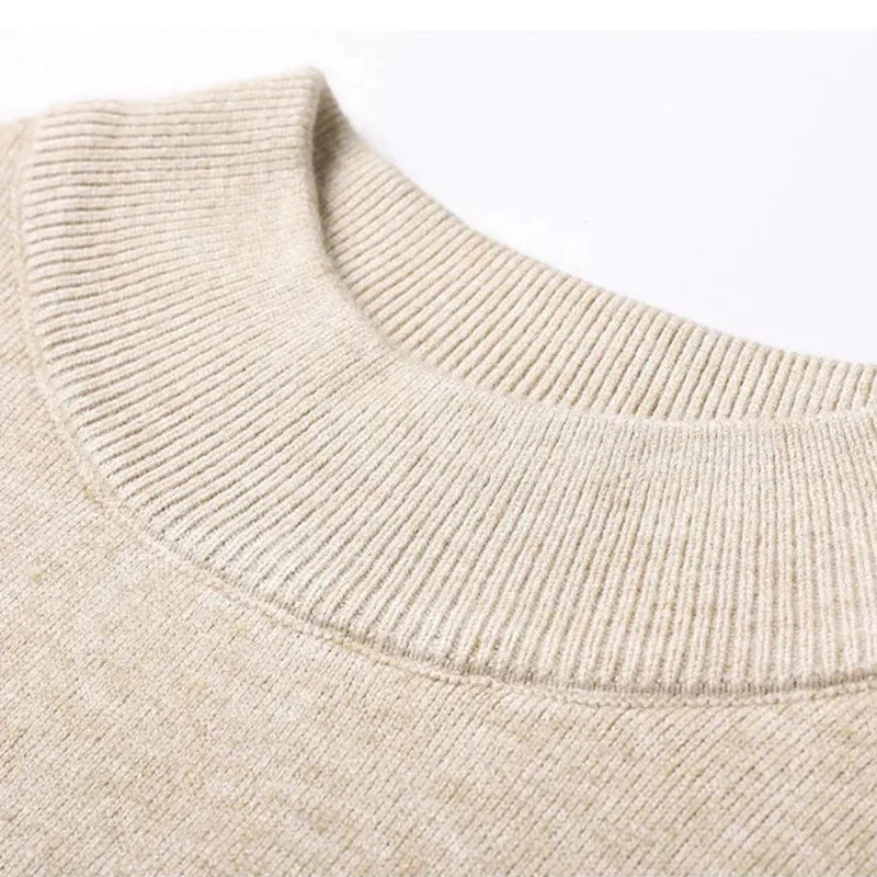 Suéter Raffenzi RZ140, design refinado, perfeito para ocasiões casuais ou formais com sofisticação, calor e conforto em lã.