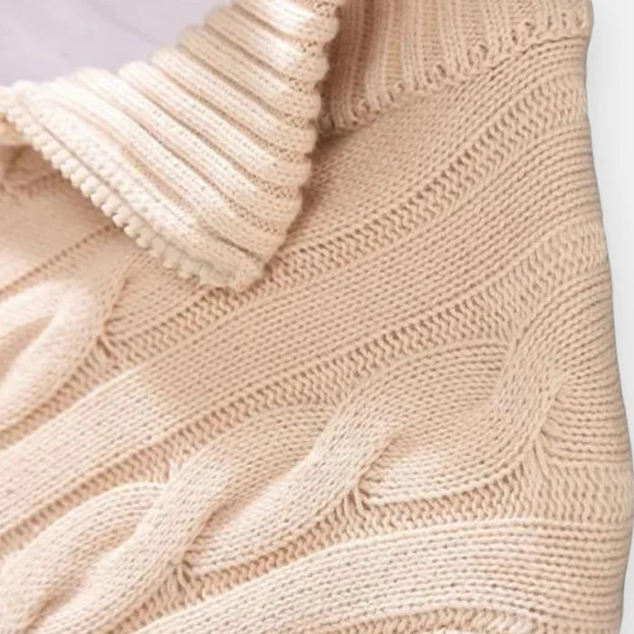Suéter Raffenzi RZ132, design Old Money em tricot com meio zíper, perfeito para sobreposições elegantes com sofisticação e conforto.