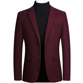 Blazer masculino slim fit Raffenzi RZ105 com design moderno, caimento impecável e ideal para compor looks sofisticados em qualquer ocasião.