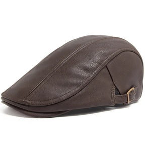 Boina masculina inglesa de couro Raffenzi RZ099 oferece estilo sofisticado, conforto e versatilidade para compor visuais modernos e elegantes.