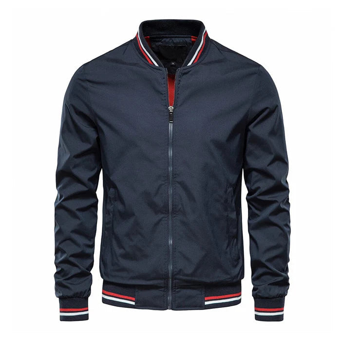 Jaqueta Casual Masculina Raffenzi RZ025 com forro interno, bolsos com zíper e design moderno, ideal para um visual urbano estiloso e confortável.