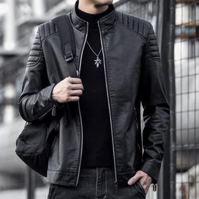 Jaqueta de couro masculina Raffenzi RZ087 com design robusto, proteção reforçada e acabamento refinado para motociclistas que valorizam estilo e segurança.
