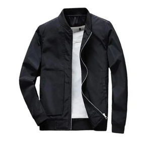 Jaqueta impermeável masculina Raffenzi RZ043 com forro térmico, resistente à água, ideal para proteger do frio e vento em atividades ao ar livre.