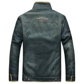 Jaqueta jeans masculina acolchoada Raffenzi com forro térmico, design moderno e acabamento premium para estilo sofisticado no inverno.