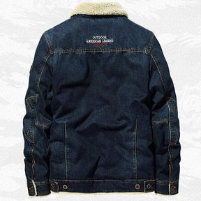 Jaqueta jeans masculina acolchoada Raffenzi com forro em lã, modelagem ajustada e estilo sofisticado ideal para os dias frios e ocasiões urbanas.