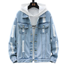 Jaqueta Jeans Masculina Raffenzi RZ058 com design moderno, jeans premium e acabamento sofisticado para um visual autêntico e versátil.