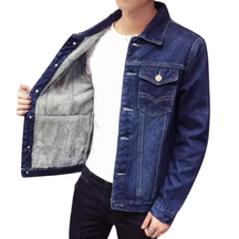 Jaqueta jeans masculina Raffenzi RZ053 com corte ajustado, design sofisticado e conforto para um visual moderno e versátil.