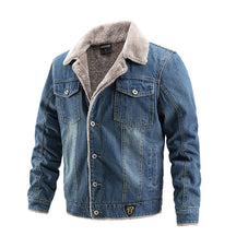 Jaqueta jeans masculina Raffenzi RZ062 com interior forrado, design sofisticado e isolamento térmico para máximo conforto e elegância.