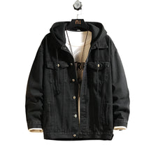 Jaqueta Jeans Masculina Raffenzi RZ061, modelo sofisticado com design ajustado, oferecendo resistência, conforto e estilo para diversas ocasiões.