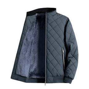 Jaqueta Masculina Raffenzi RZ051 com forro acolchoado, isolamento térmico e design sofisticado para conforto e estilo nos dias frios.