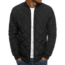 Jaqueta masculina Raffenzi RZ033 forrada, com design sofisticado, ideal para garantir conforto e estilo nos dias frios de inverno.