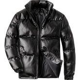 Jaqueta puffer masculina Raffenzi RZ024 com design moderno, isolamento térmico e acabamento espesso, ideal para estilo e proteção no inverno.
