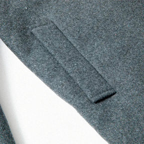 Sobretudo Raffenzi RZ121, design curto em lã SoftFleece®, perfeito para climas frios com conforto e sofisticação.