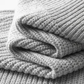 Suéter Raffenzi RZ133, design contemporâneo em tricot, perfeito para looks casuais ou elegantes com sofisticação e conforto.
